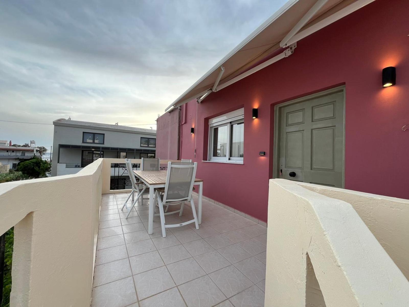Mediterranean Sea Top Floor パレオコラ エクステリア 写真