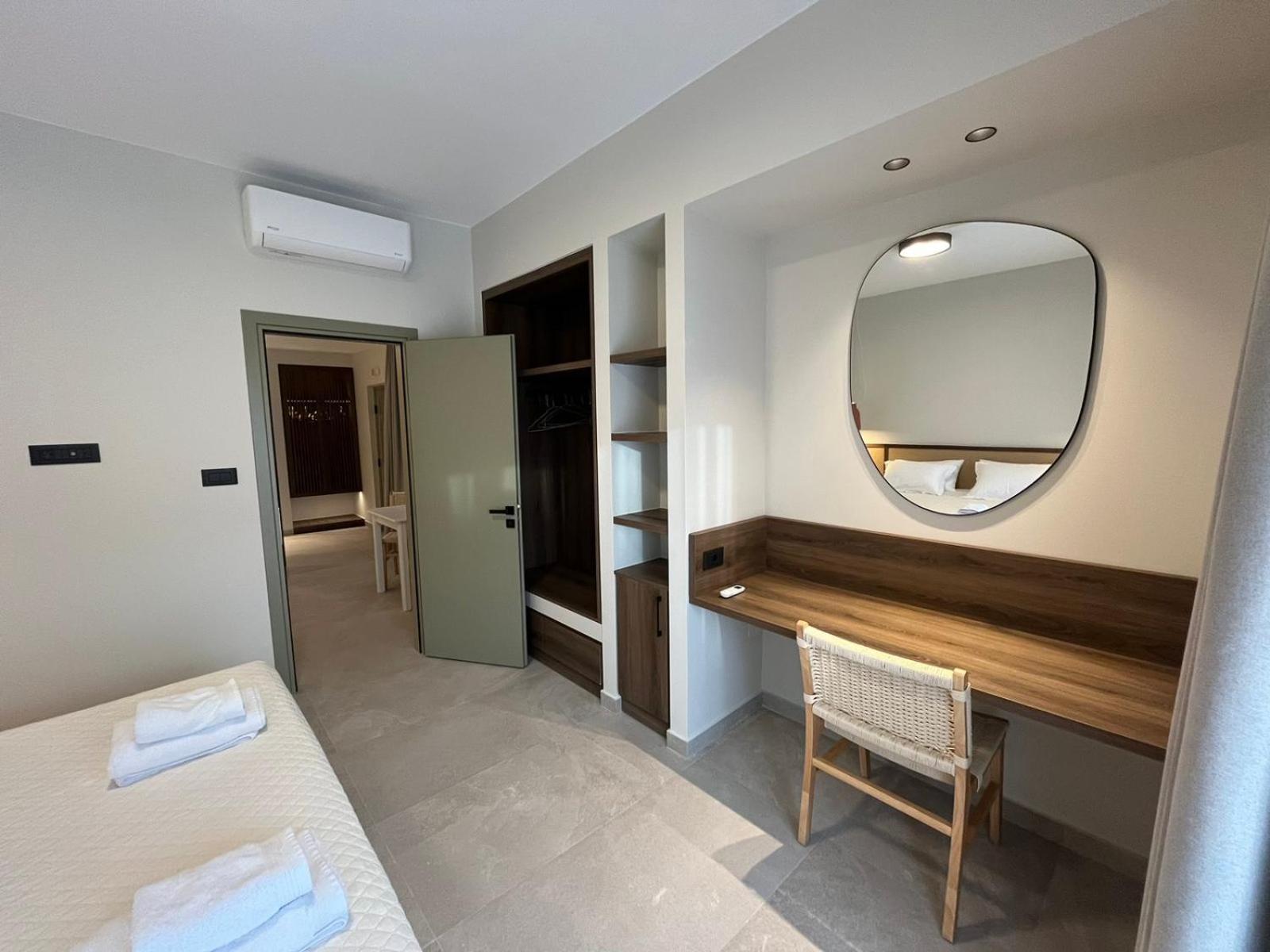 Mediterranean Sea Top Floor パレオコラ エクステリア 写真