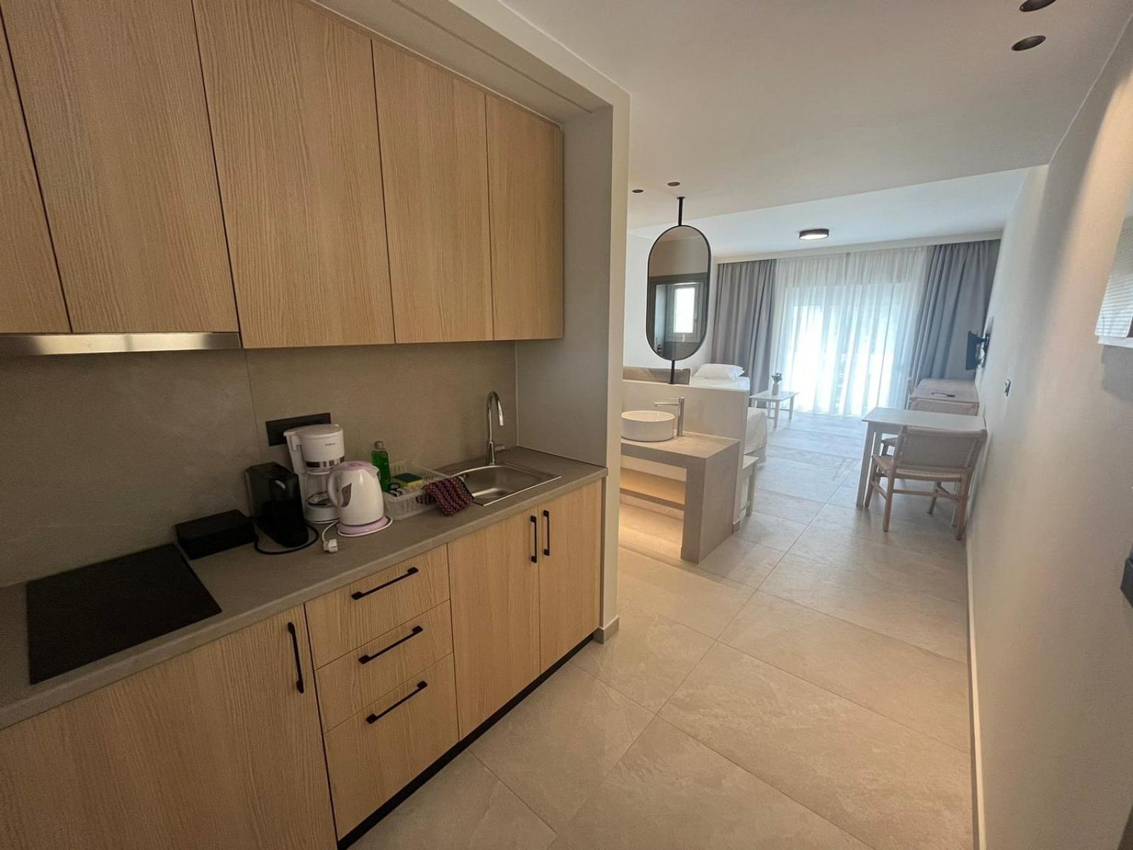 Mediterranean Sea Top Floor パレオコラ エクステリア 写真