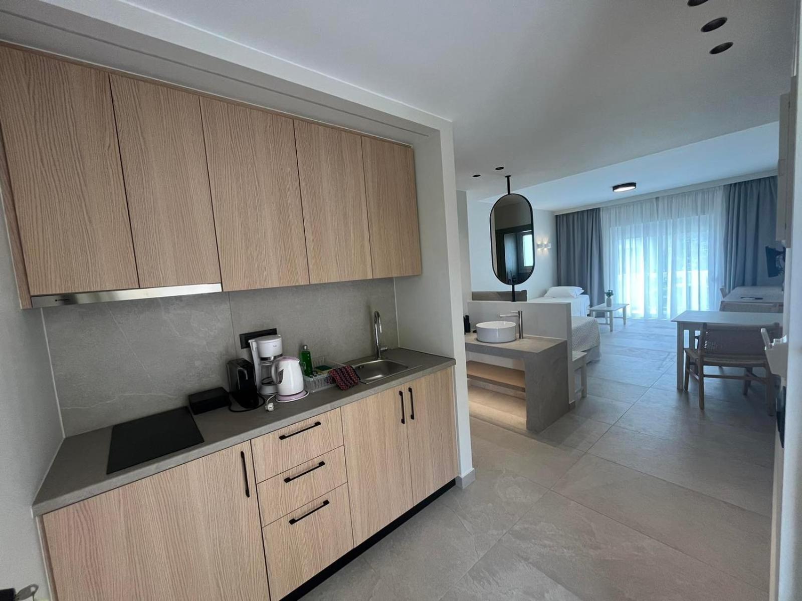 Mediterranean Sea Top Floor パレオコラ エクステリア 写真
