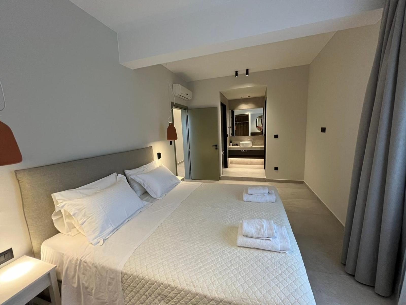 Mediterranean Sea Top Floor パレオコラ エクステリア 写真